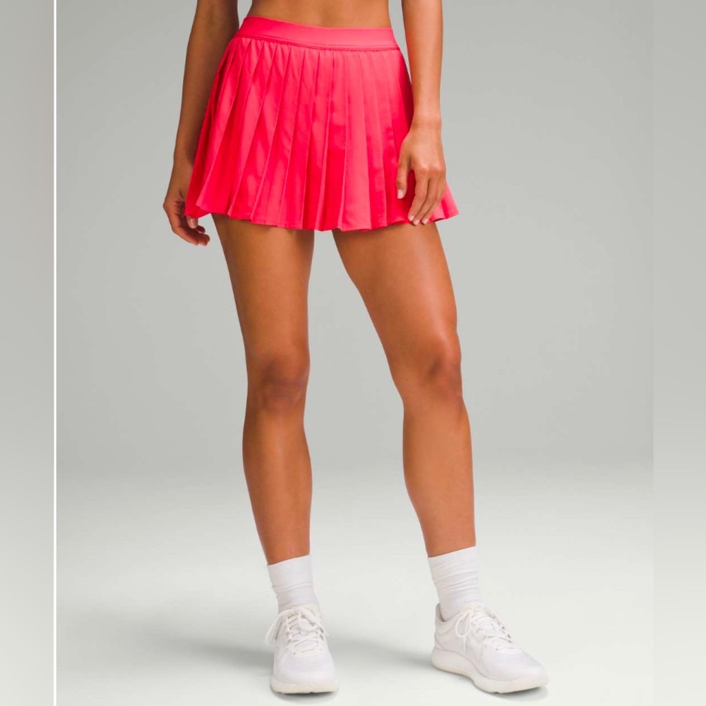 Lululemon High-Rise Pleated Tennis Skirt
Glaze Pink size 12
